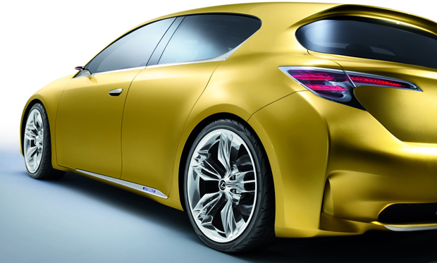 lexus-compacte-hybride-LF-Ch