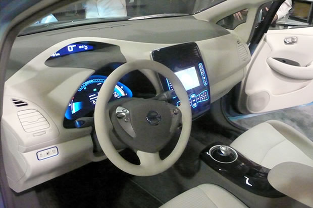 interieur-nissan-leaf intérieur de la Nisan Leaf