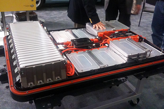 plug-in-2010_nissan-leaf-batteries batteries de la Nissan Leaf