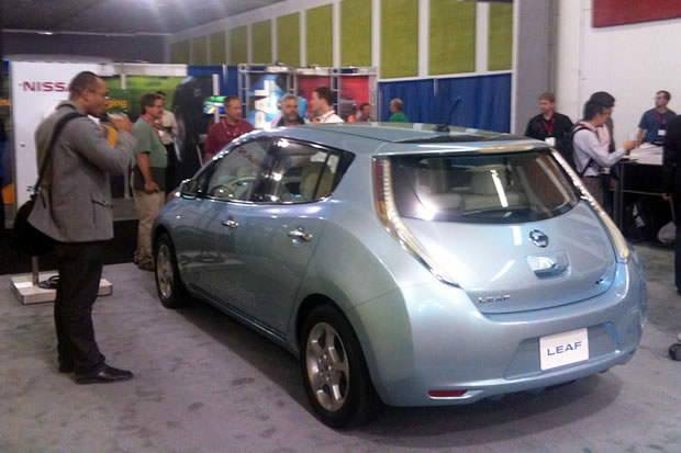 plug-in-2010_nissan-leaf Nissan Leaf