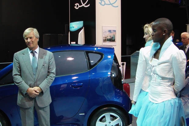 bollore Le stand Bolloré au Mondial de l'auto de Paris 2010