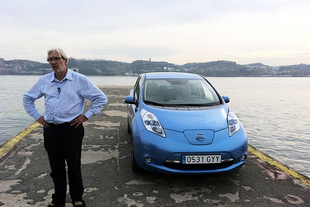 François Bancon et la Nissan LEAF