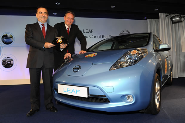 carlos-ghosn-leaf Carlos Ghosn et la LEAF
