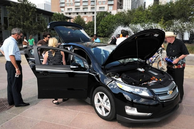 chevrolet-volt La Chevrolet Volt, objet de curiosité aux Etats-Unis !