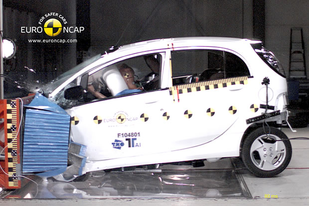 crash-test-voiture-electrique Crash test voiture électrique