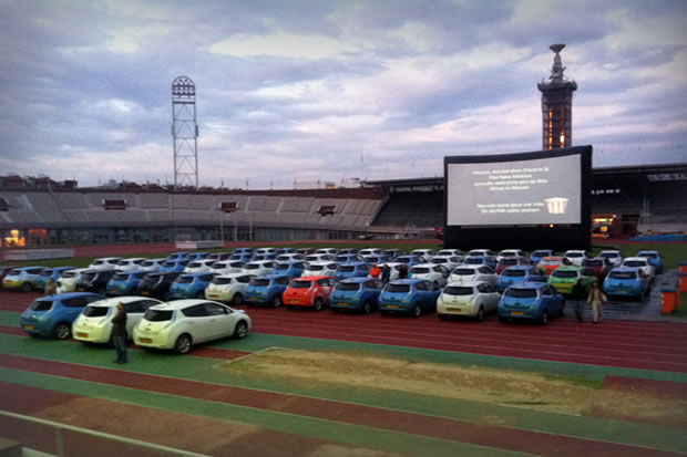 Driving movie nissan leaf amsterdam