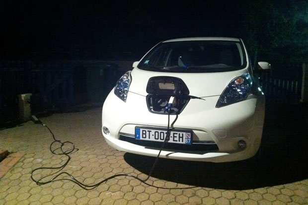 La voiture électrique et l'autoroute