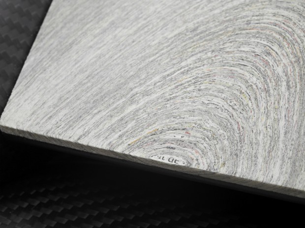 Newspaper Wood, le fameux matériaux à base de journaux recyclés