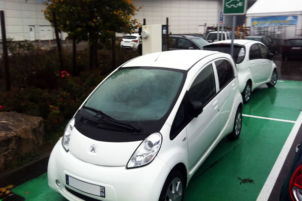 peugeot-ion-recharge La recharge d'une Peugeot iOn