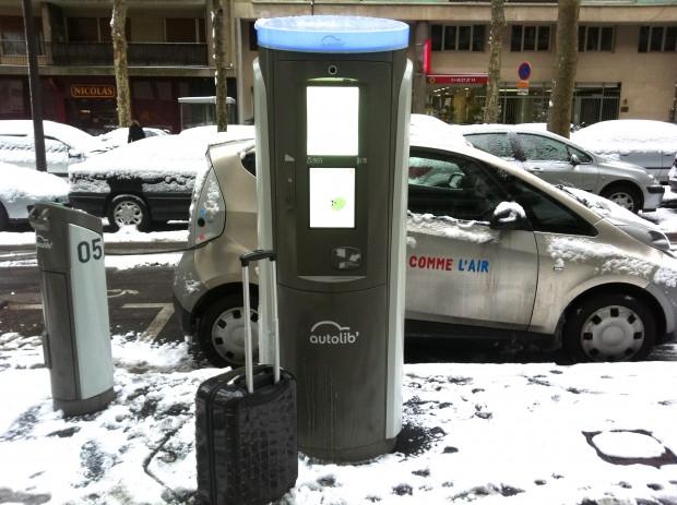 Borne de réservation Autolib