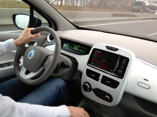 La conduite de la Renault ZOE est très ZEN La conduite de la Renault ZOE est très ZEN