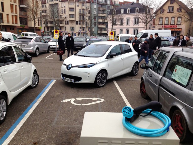 Le câble de recharge de la Renault ZOE Le câble de recharge de la Renault ZOE