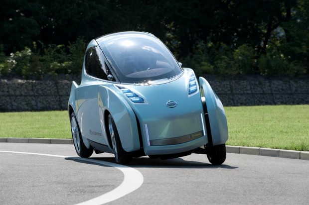 2009-nissan-land-glider-leaning-ev-concept_100230376_l