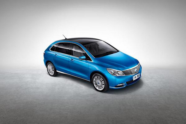 Daimler-BYD-Denza-00