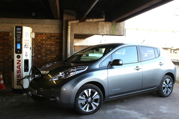 Une borne de recharge est disponible en gare de Bercy
