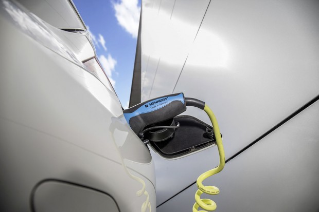 Mercedes-Benz S-Klasse. S 500 PLUG-IN HYBRID (V222), 2014