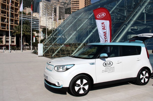 Partenaire officiel du salon, Kia proposera à l'essai plusieurs exemplaires du Soul EV.