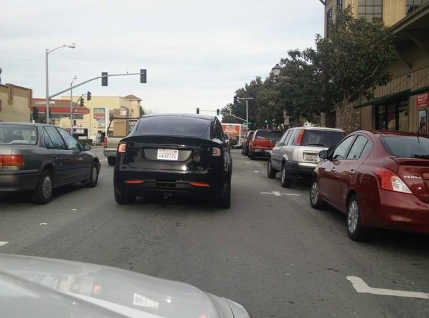 tesla-model-x-prototype-01