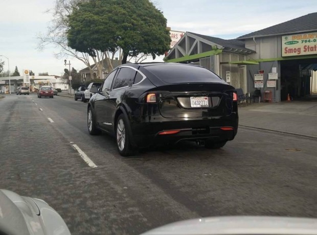 tesla-model-x-prototype-02