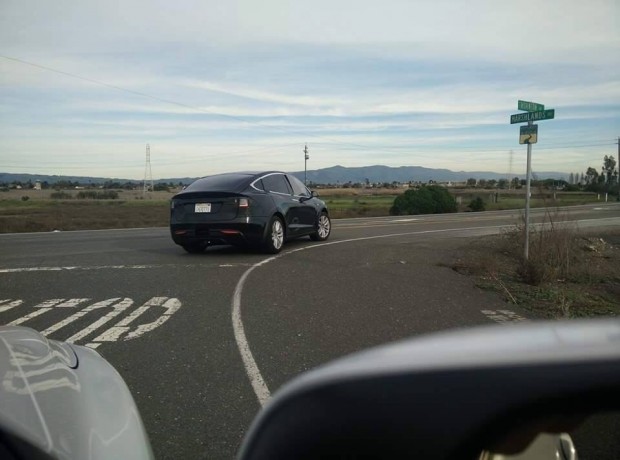 tesla-model-x-prototype-04