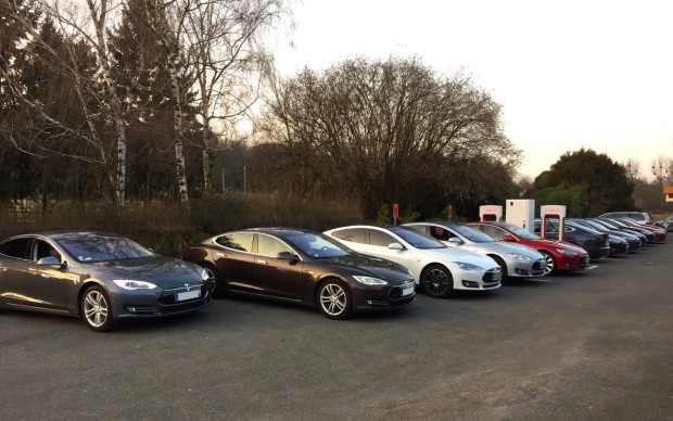 Les Model S bien alignées à Mâcon !