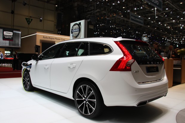 Volvo V60 Plug-in Hybrid à Genève