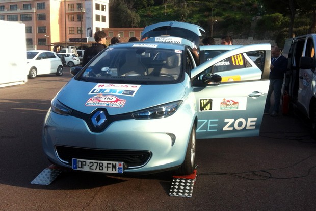 Les vérifications techniques (pesée, équipement etc...) sont obligatoires pour pouvoir participer au rallye