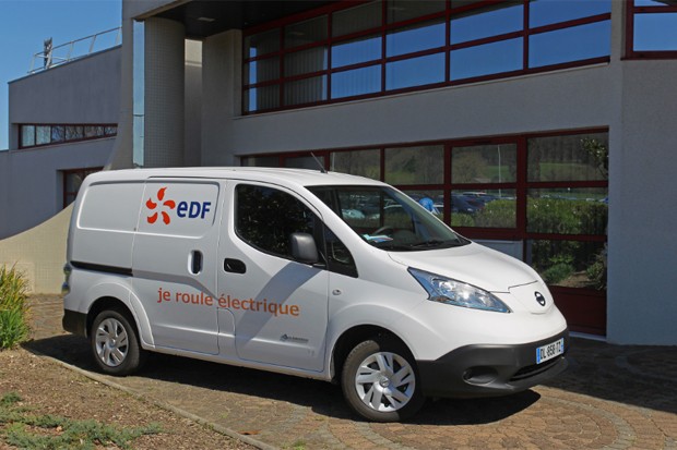 Des fourgons électriques Nissan e-NV200 ont rejoint la flotte de véhicules de services de la centrale de Civeaux