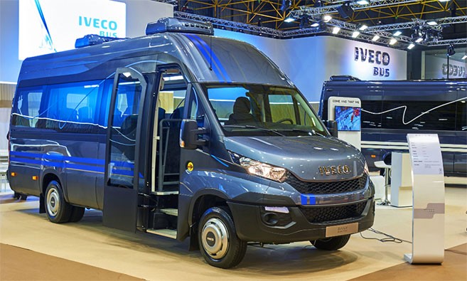 Le nouvel Iveco Daily Electric dans sa version minibus