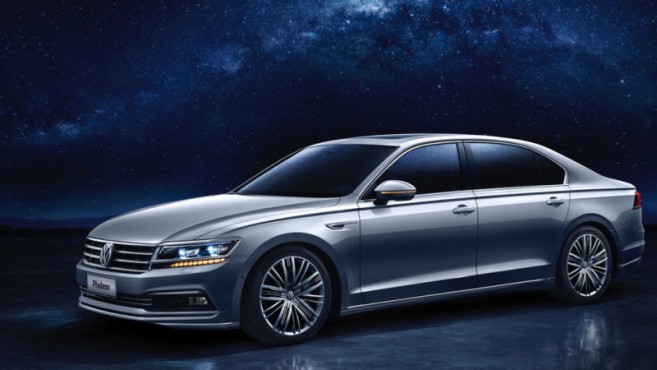 La Volkswagen Phideon (ok, on a zappé la photo à Genève :s)