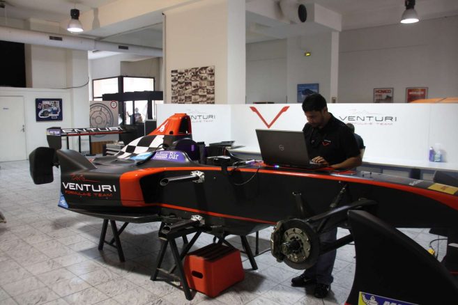 En direct des ateliers Venturi où se prépare la nouvelle Formule E