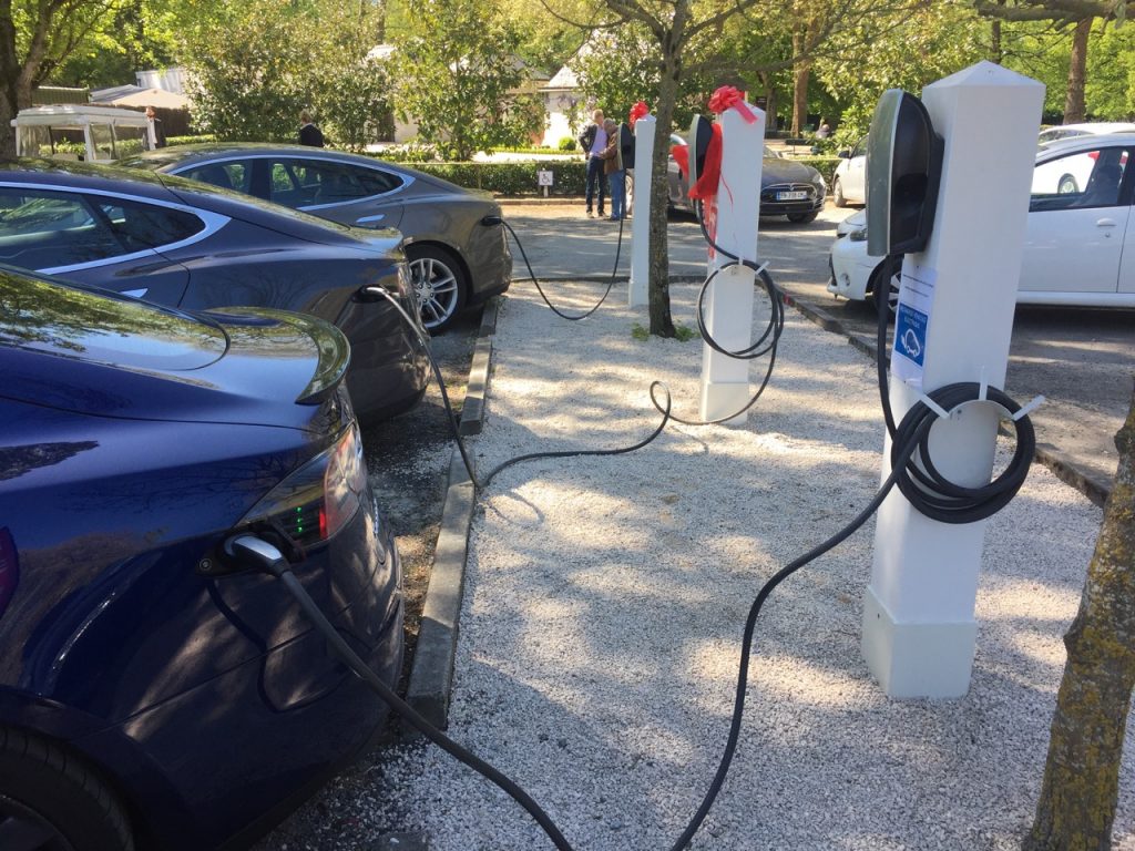 tesla-recharge-destination_ - 2