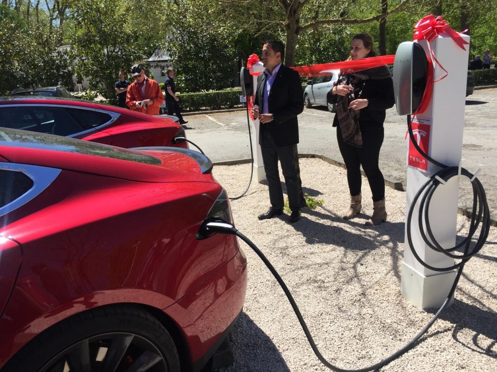 tesla-recharge-destination_ - 7