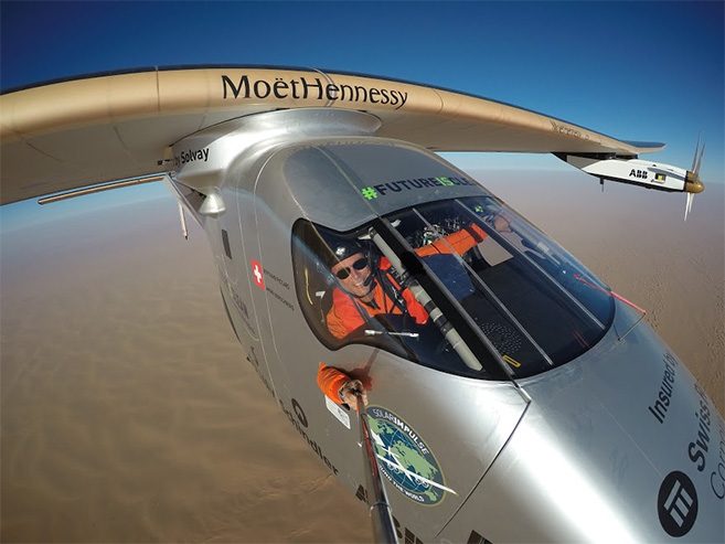 Le cockpit du Solar Impulse ne laisse que 3.8 m3 d'espace au pilote.