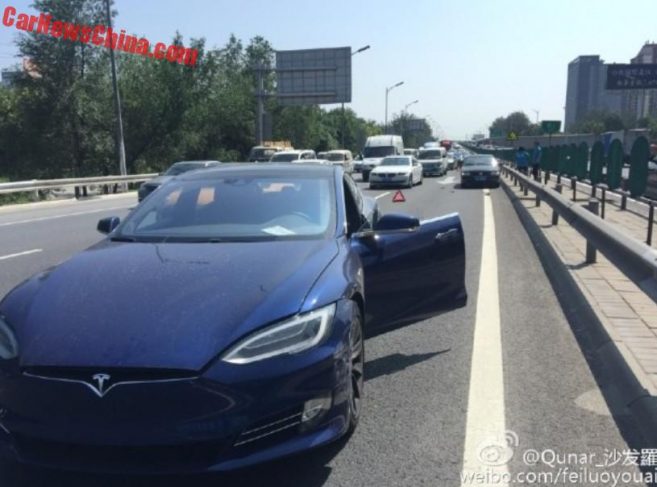 Accident Tesla Model S Autopilot Chine