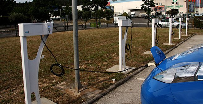 Voiture électrique : recharge en entreprise