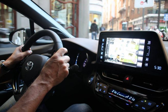 Essai : au volant du Toyota C-HR hybride
