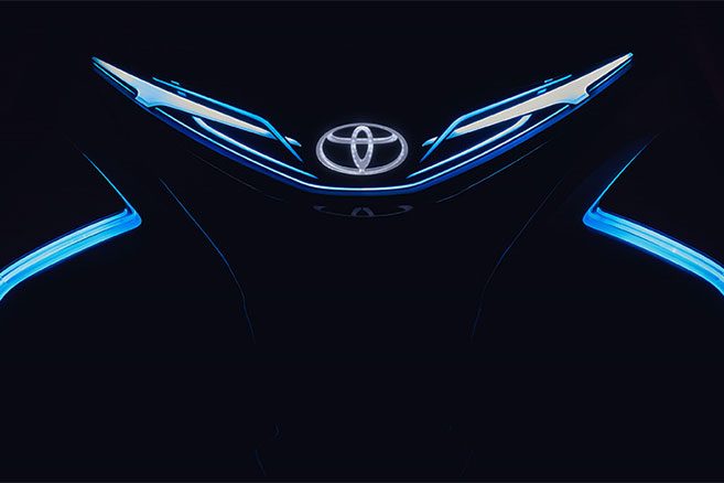 Toyota i-Tril