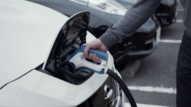 Nissan Leaf e+ prise