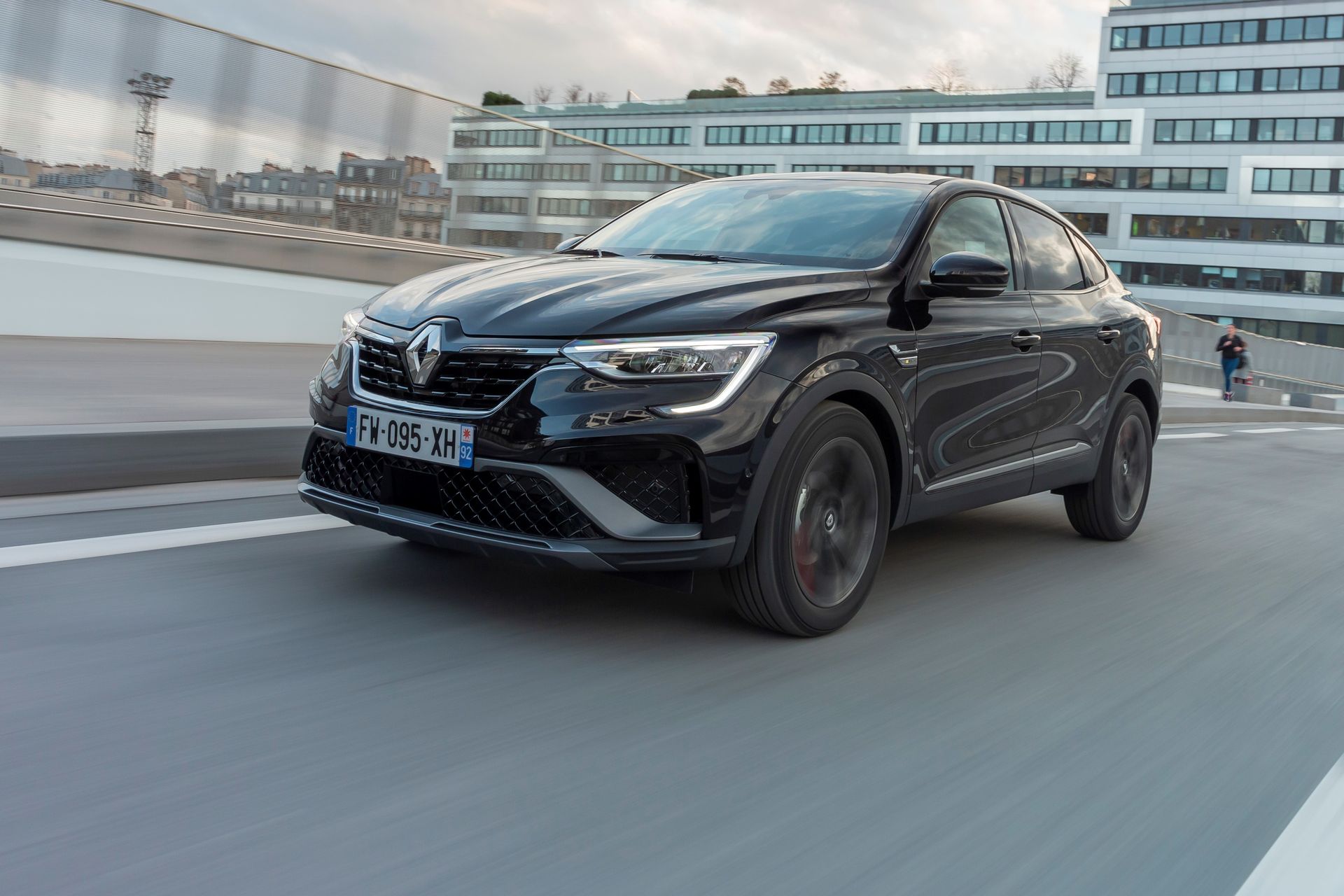 Renault Arkana E-Tech Hybrid 2021