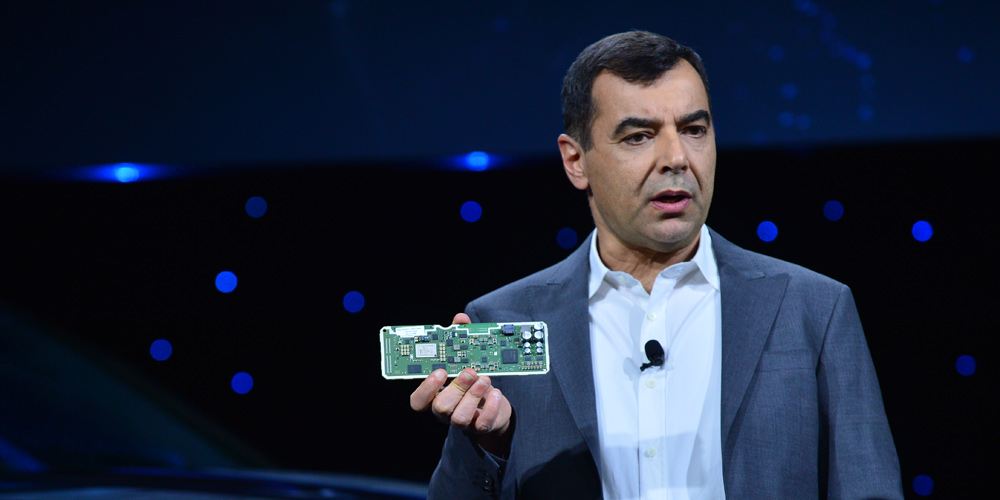 Amnon Shashua PDG Mobileye carte électronique