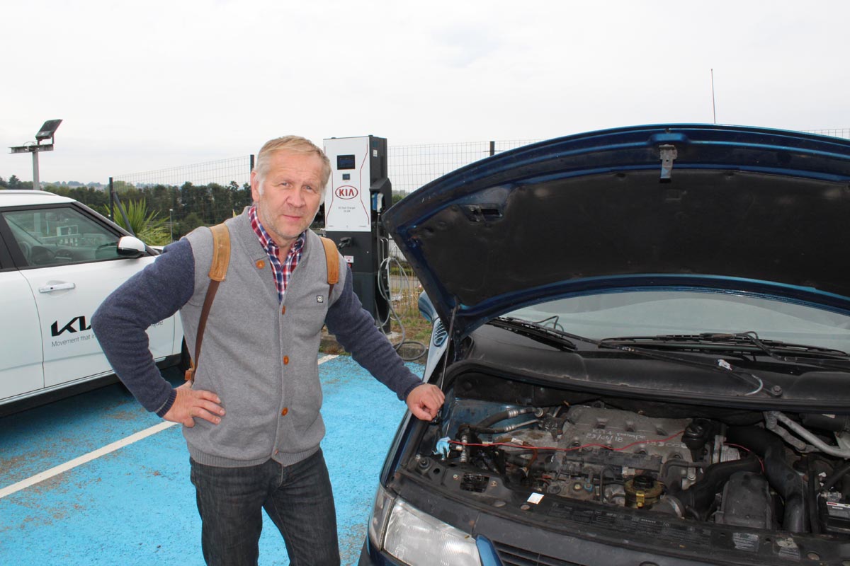 Laurent Méheut et son Renault Espace à l'huile de friture