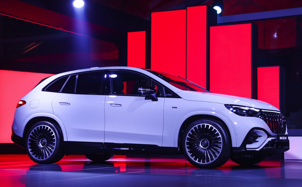 Mercedes EQE SUV