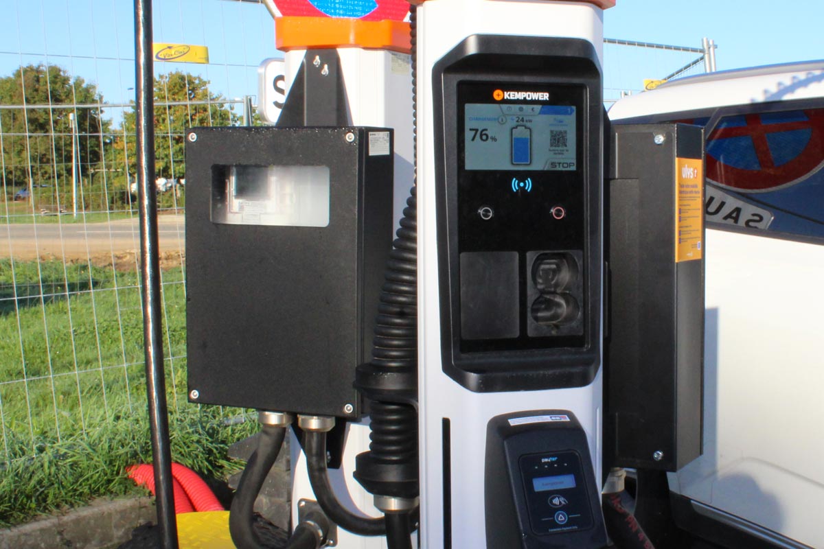 Station de recharge temporaire de Vinci Autoroutes
