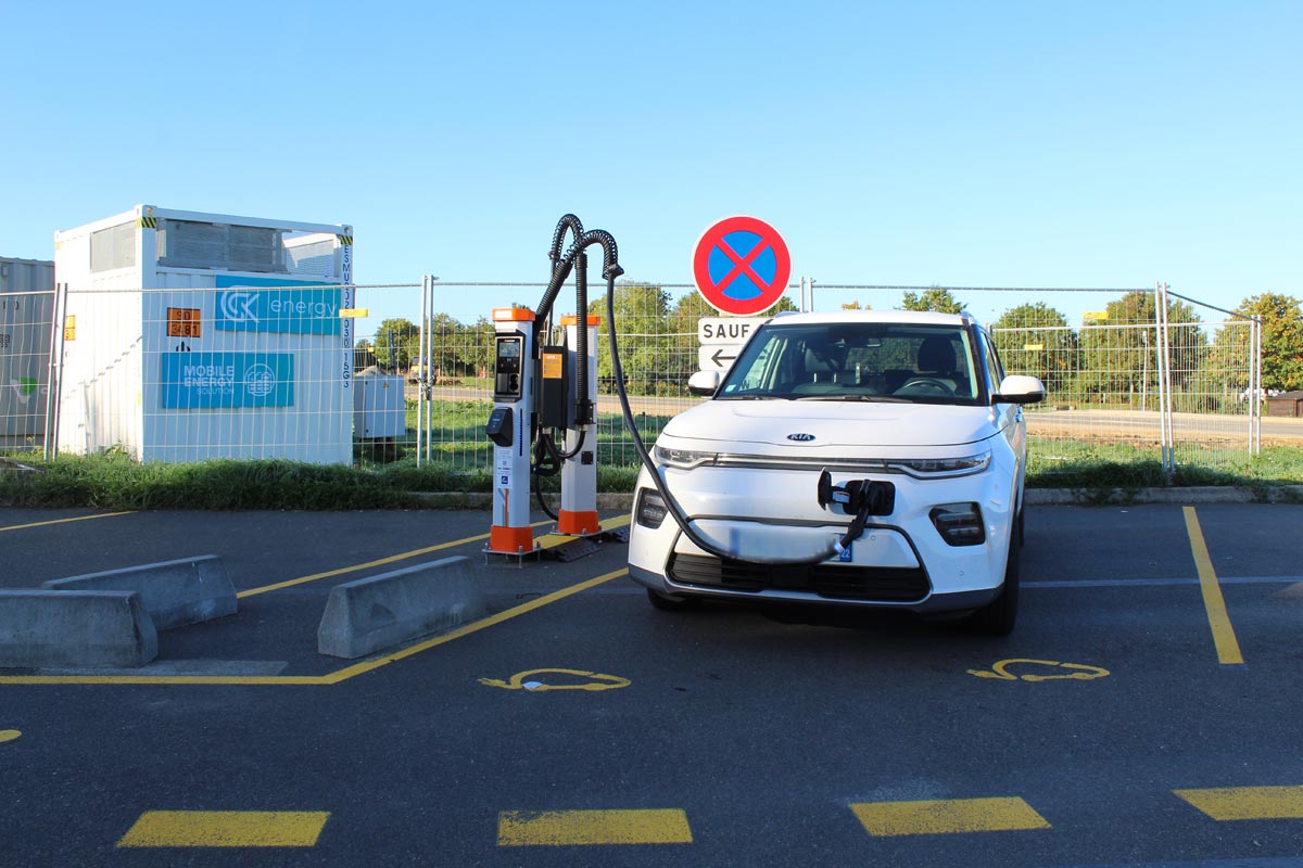 Station de recharge temporaire de Vinci Autoroutes