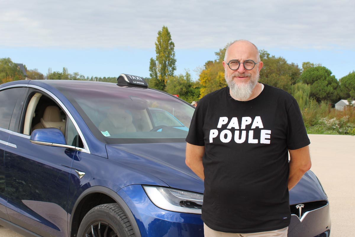 Tesla Model X Taxi